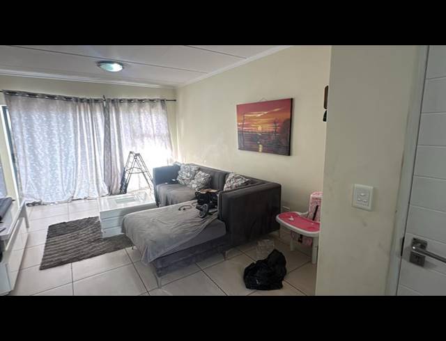 3 BEDROOM PROPERTY TO RENT IN GREENSTONE HILL